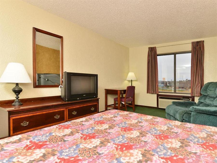 Days Inn By Wyndham Ozark Springfield Kültér fotó