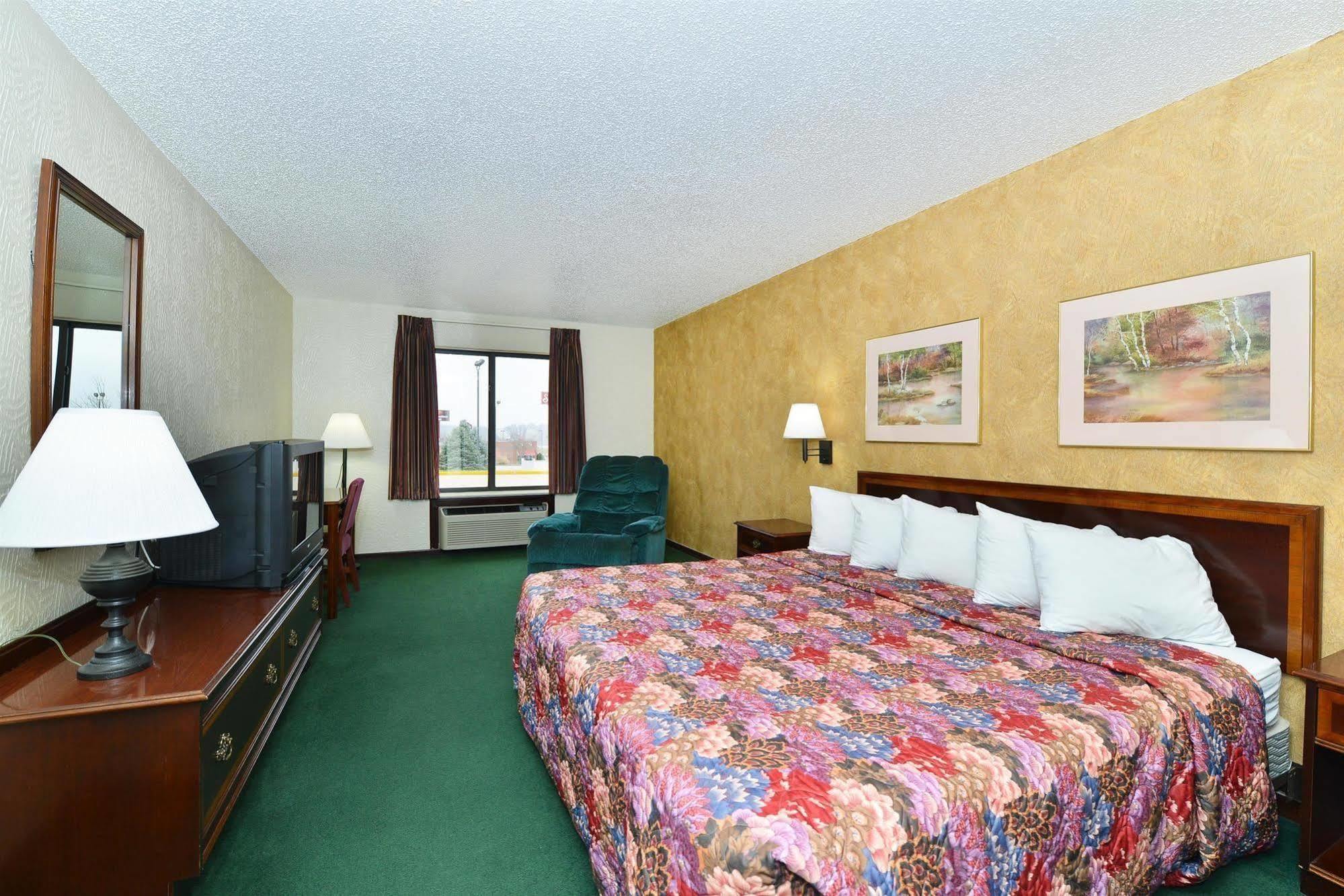 Days Inn By Wyndham Ozark Springfield Kültér fotó